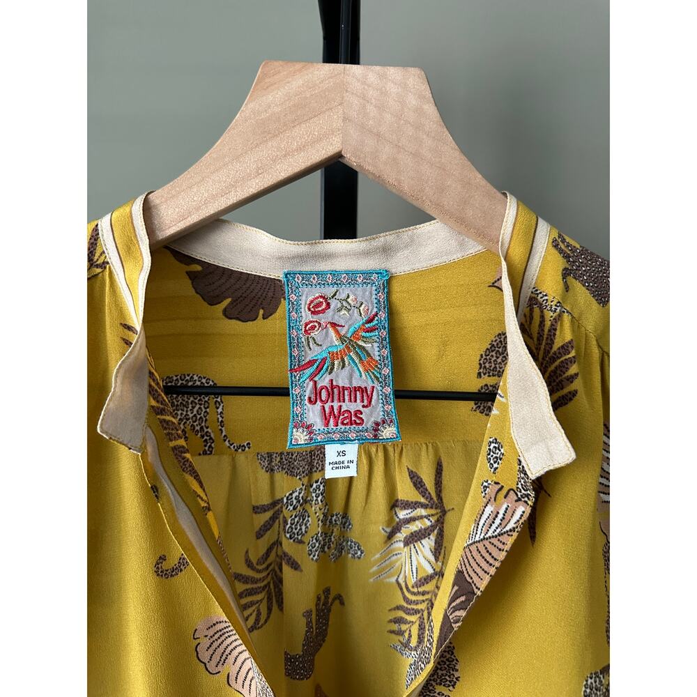 Johnny Was Taly Astrid Tunic 100% Silk Safari Print XS - Picture 2 of 5
